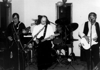 Larry, Brad, Larry & Wally, 1991